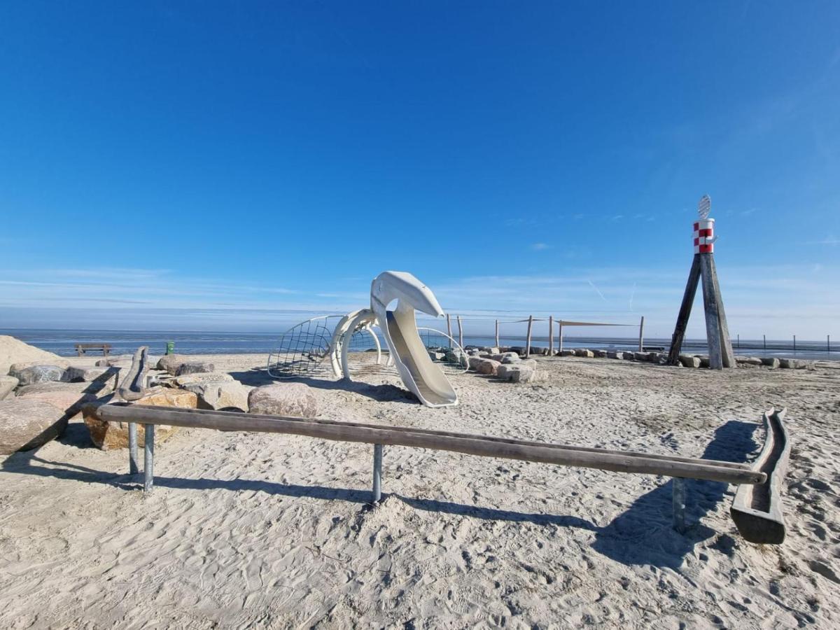 Ferienhaus Steuerbord Im Bootshaus Neßmersiel Esterno foto
