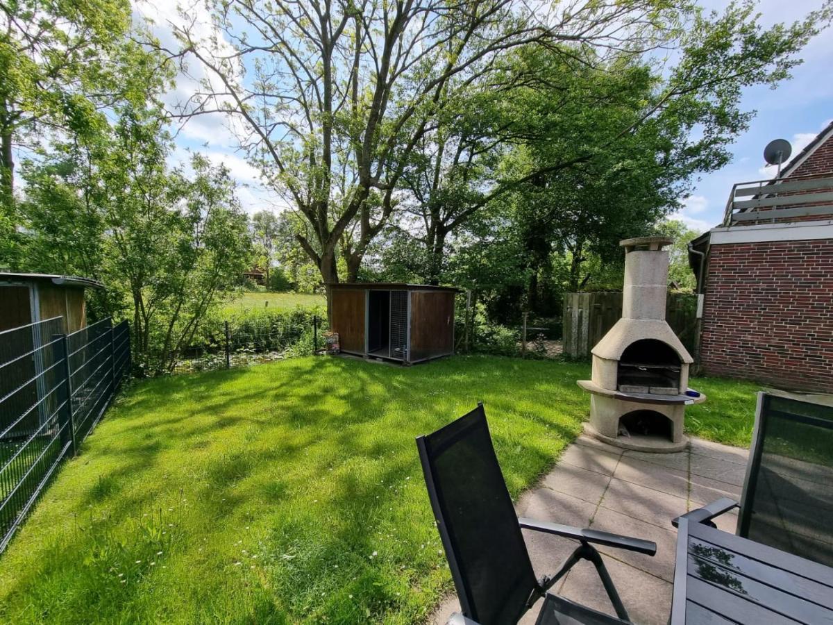 Ferienhaus Steuerbord Im Bootshaus Neßmersiel Esterno foto